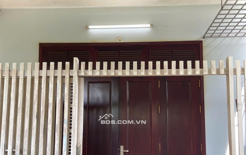 Bán nhà 77m² ngõ Nguyễn Tri Phương, Đắk Lắk - 1.9 tỷ, 3PN, 2WC, sổ đỏ